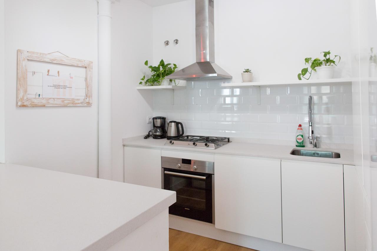 Central Apartment Барселона Екстериор снимка