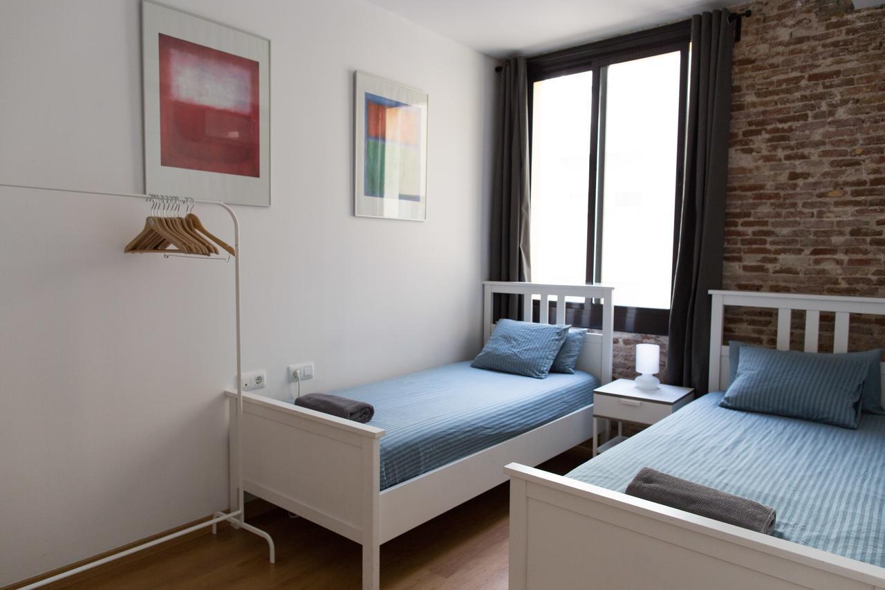 Central Apartment Барселона Екстериор снимка