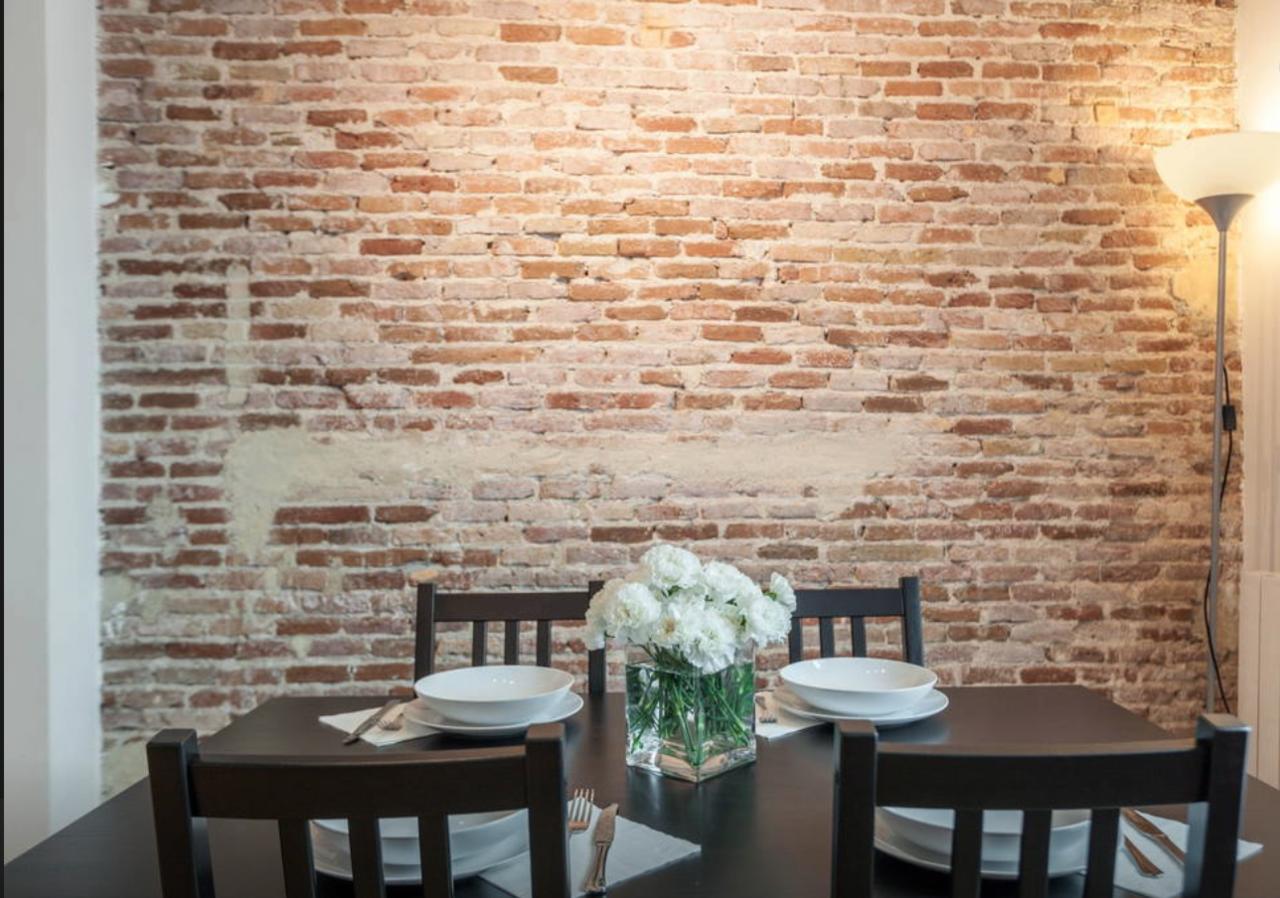 Central Apartment Барселона Екстериор снимка